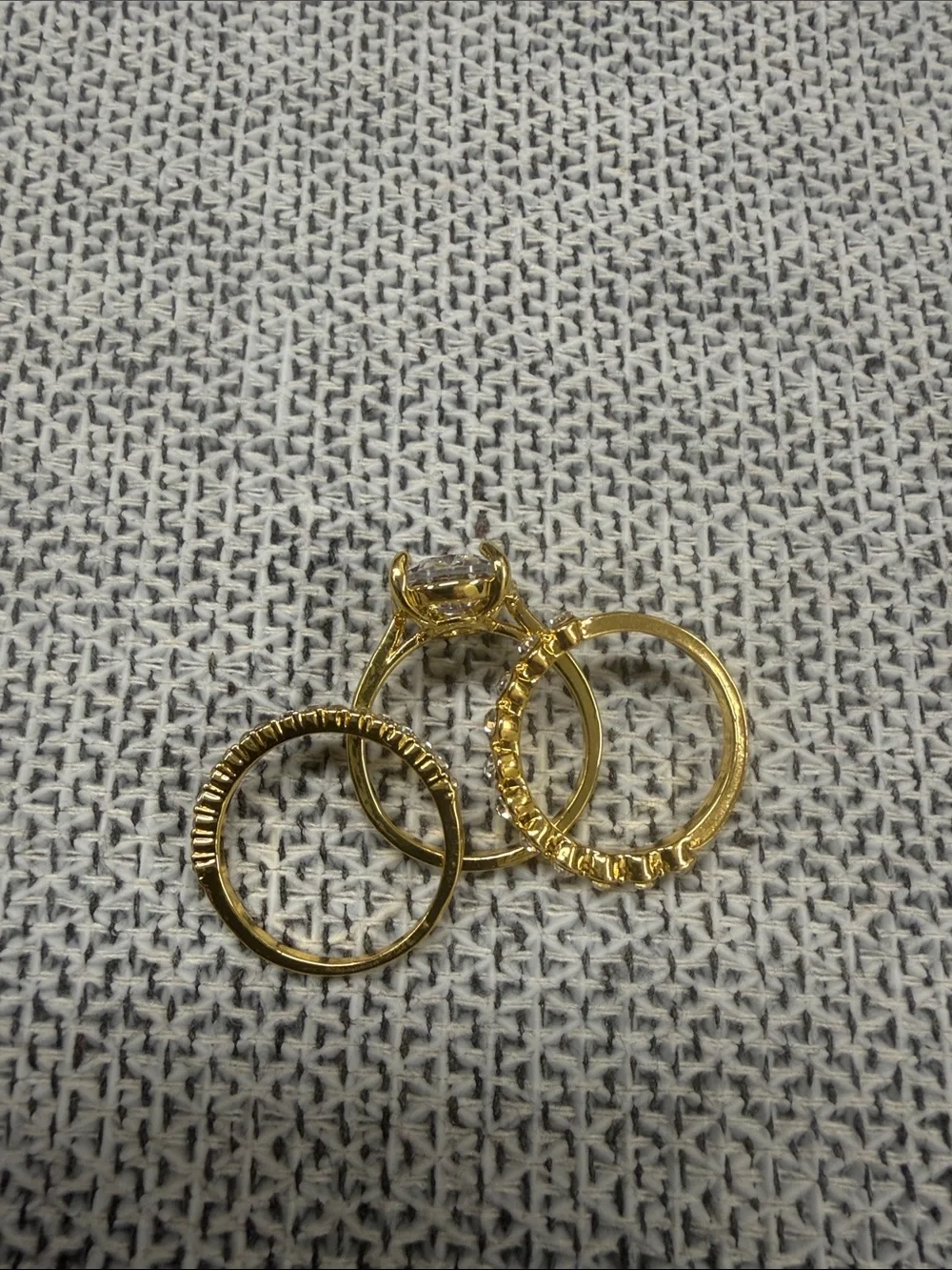 N/A stunning gold